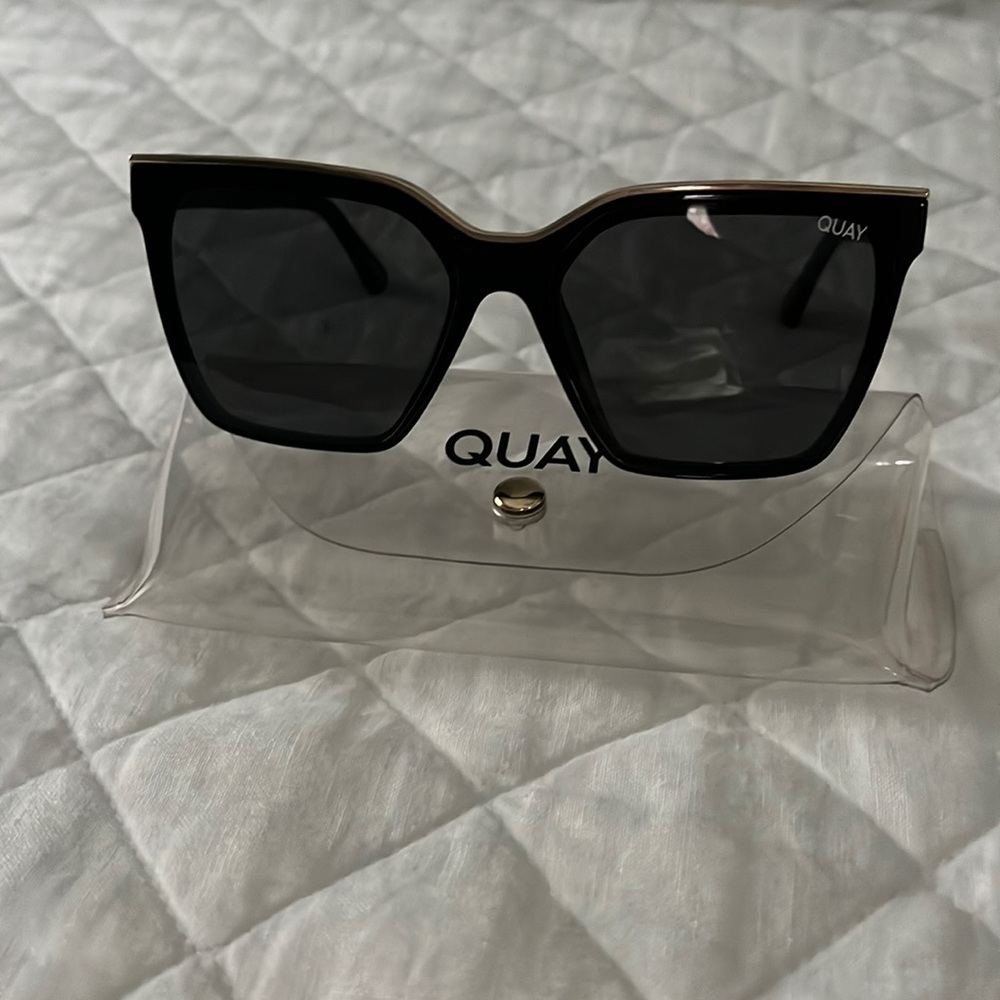Quay Australia black and gold accent sunglasses